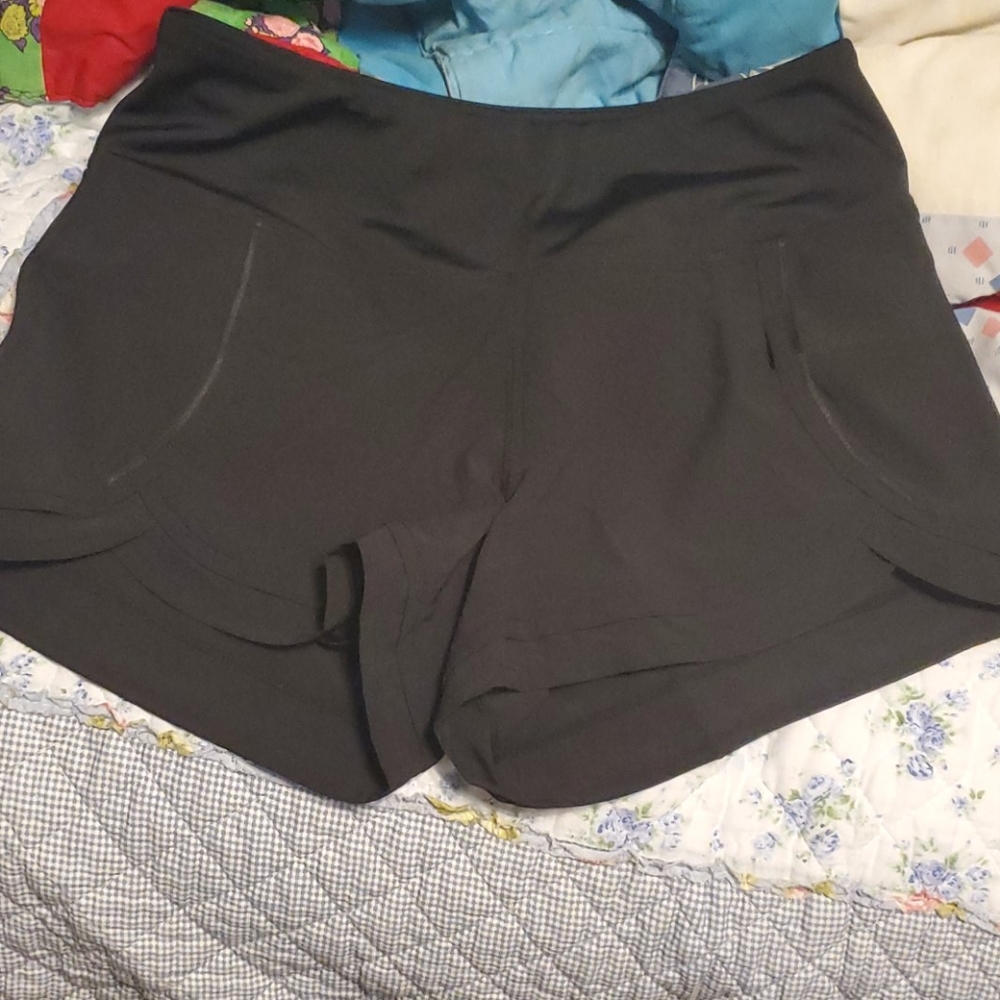 Black crossfit shorts